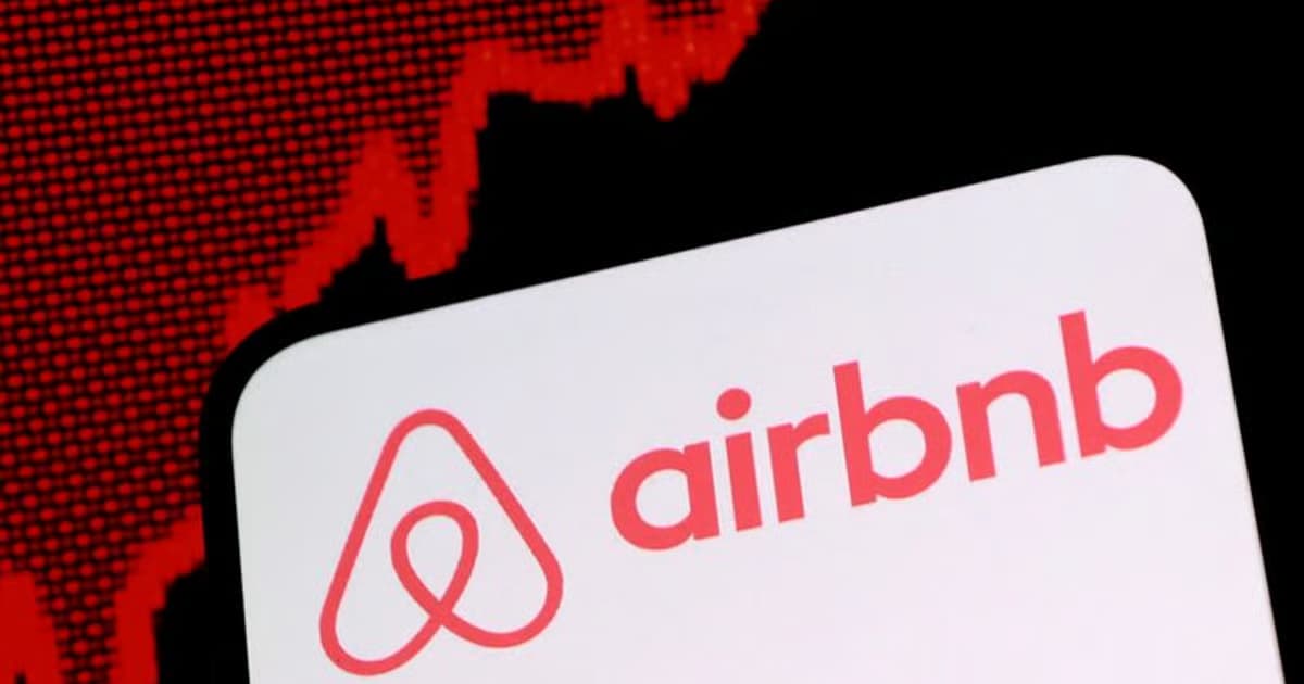 Airbnb Shares Rise as AI Integration Drives Revenue and Productivity