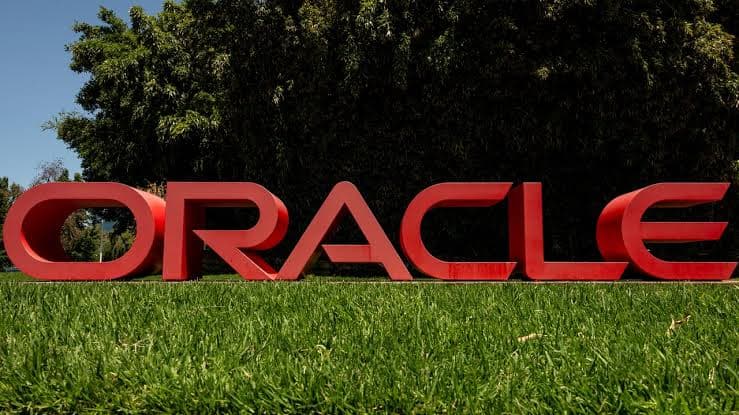 Pentagon Awards Oracle $7 Billion Software Contract Amid Salesforce VA Deal