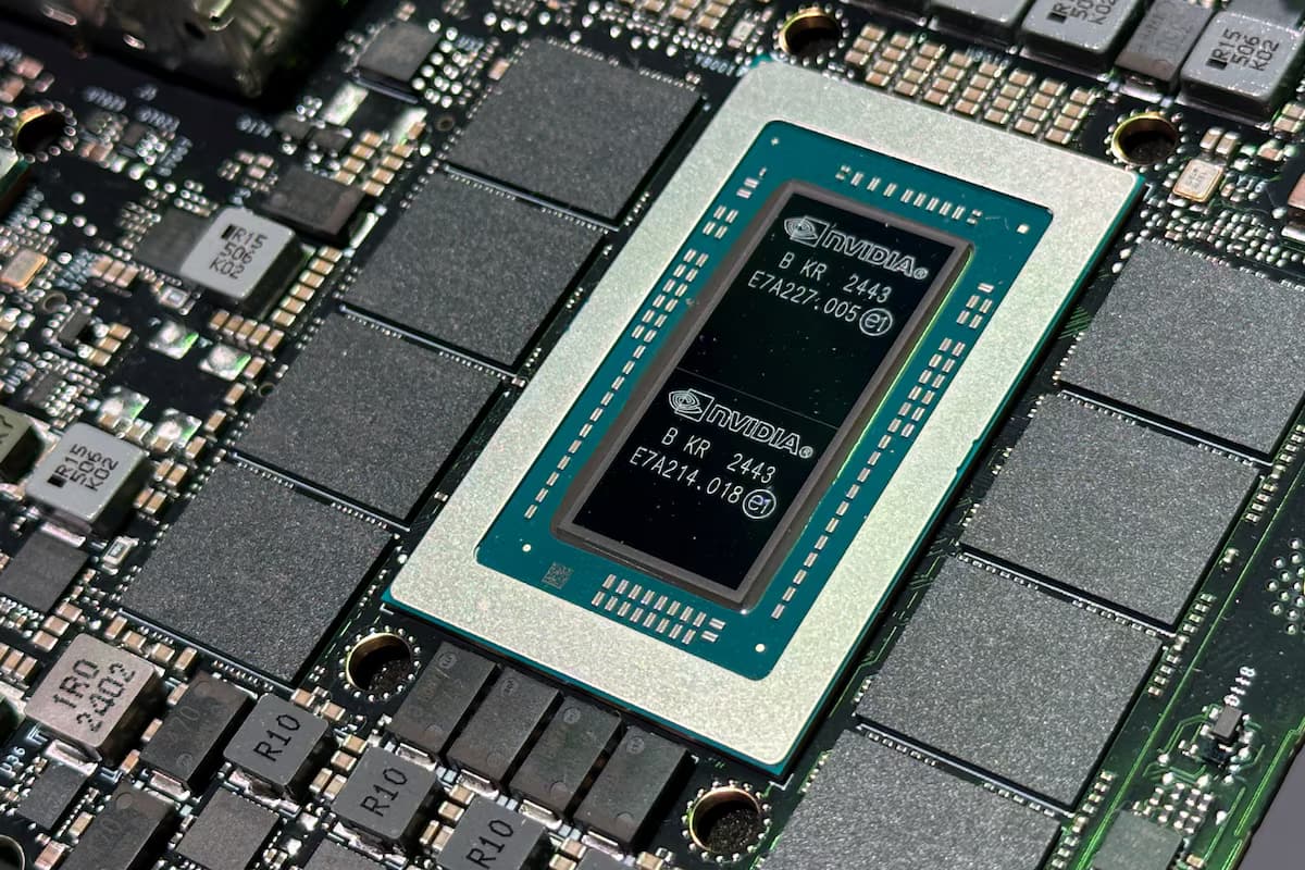 Chinese Tech Giants Reportedly Secure H200 Chip Shipments Amid Evolving Export Controls